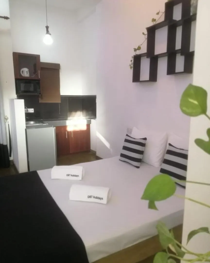 Guest house Beach Hotel D87 Negombo