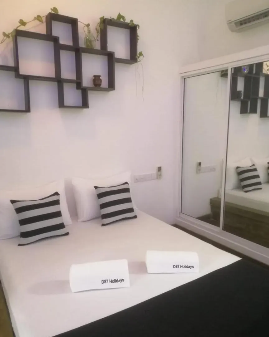 Guest house Beach Hotel D87 Negombo