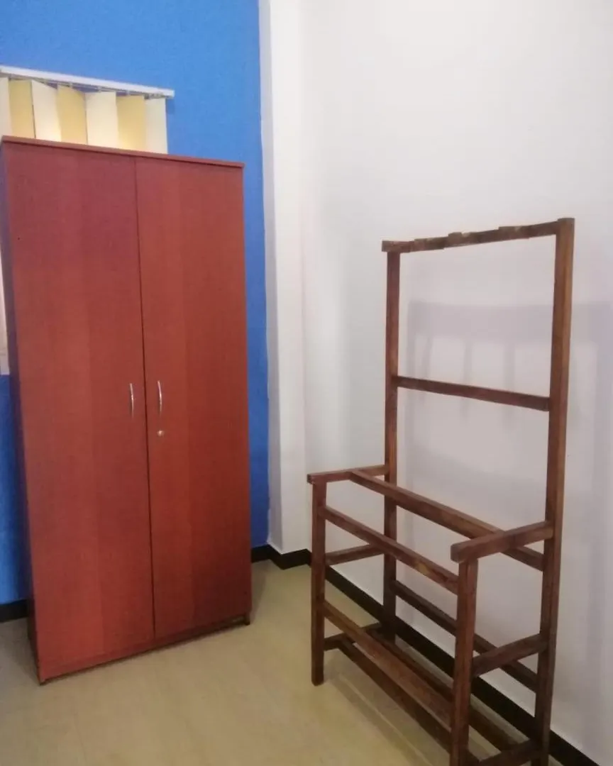 Beach Hotel D87 Negombo Guest house