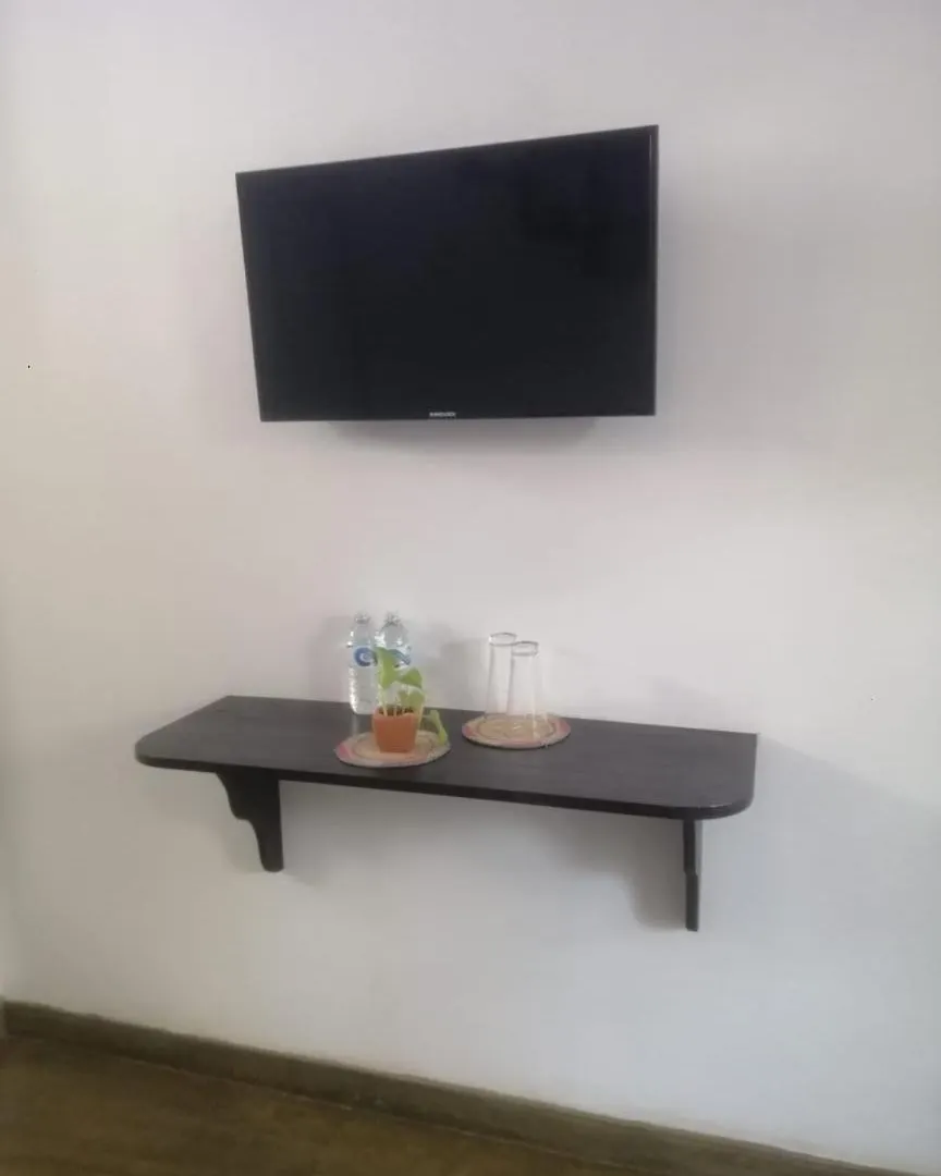 Beach Hotel D87 Negombo 0*,  Sri Lanka