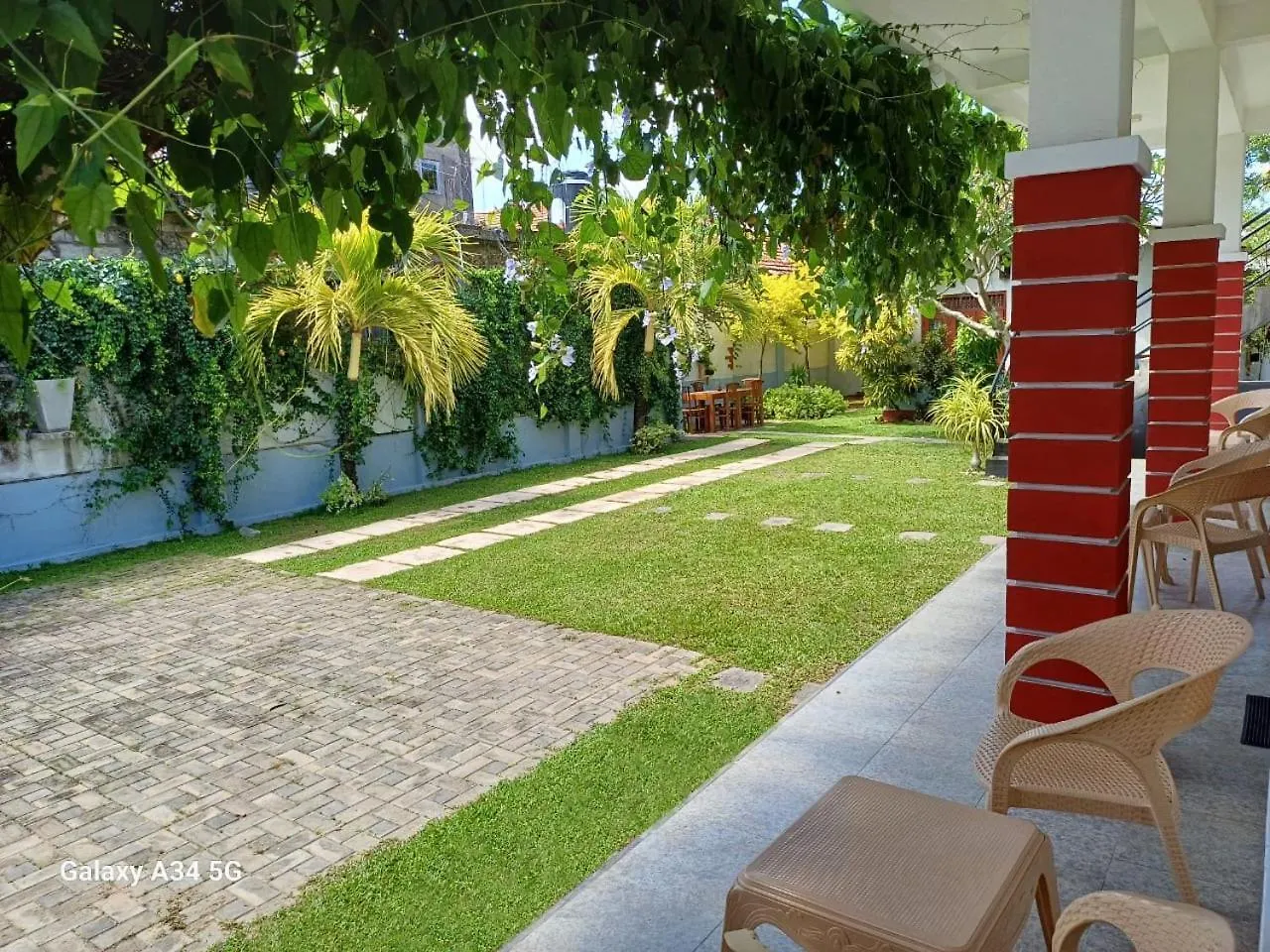 Beach Hotel D87 Negombo 0*,  Sri Lanka